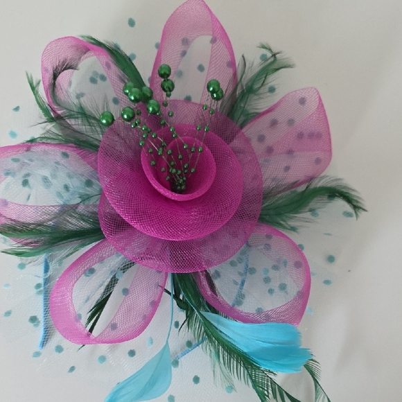 Chic Pink and Teal Feather Fascinator Duo - Picture 4 of 5